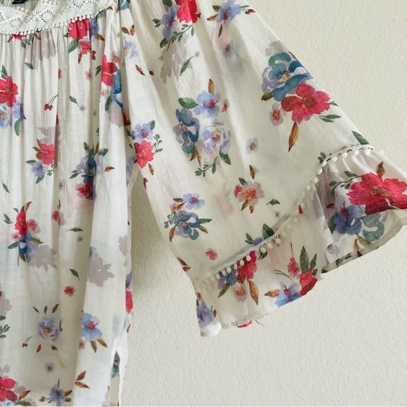 Zac & Rachel floral bell sleeve blouse size S boho flowy prairie feminine top - Picture 2 of 9